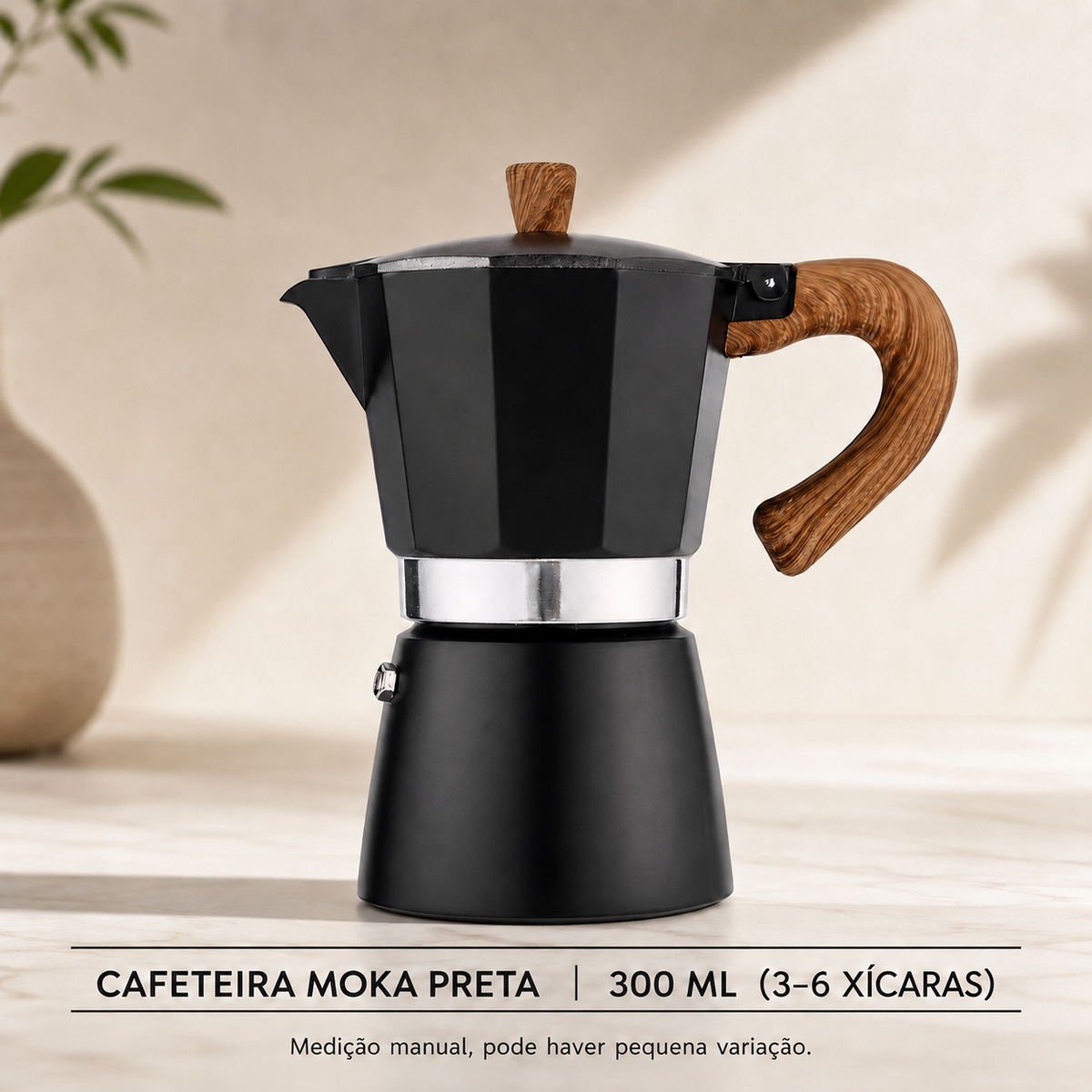 Cafeteira moka preta de 300 ml para até 6 xícaras